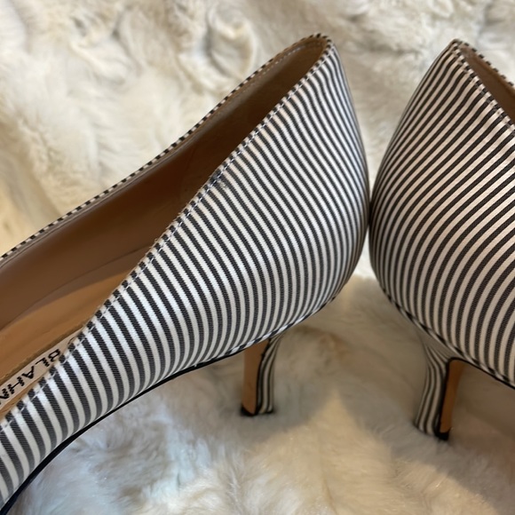 Manolo Blahnik size 38 Dark Grey and White Striped Fabric Heels. Re-soled. - Picture 5 of 7